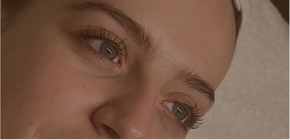 Lash lifting
