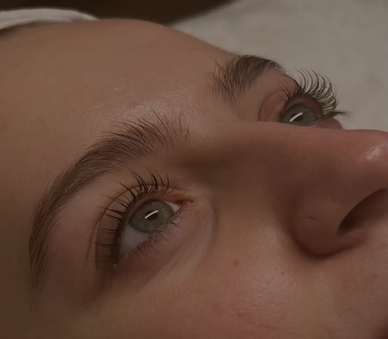Lash lifting
